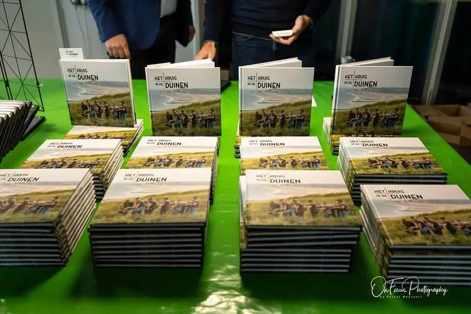 Het boek is uit: Het kruis in de duinen!