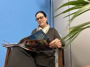 Martine van der Peijl leest de Schoolreisgids